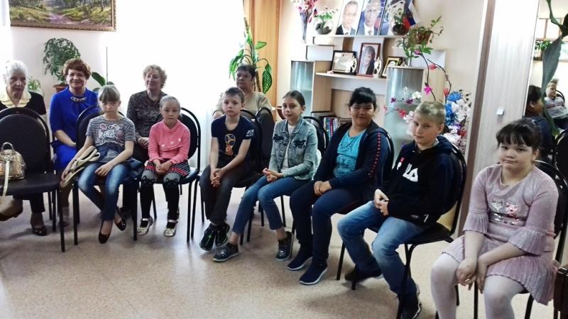 Владимир Семенов поддержал проведение совместного праздника ветеранов и детей