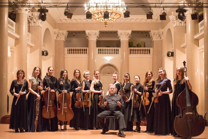 Музыка Антонио Вивальди наполнит Малый зал Санкт-Петербургской академической филармонии.
