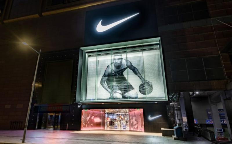 Сотрудничество с Nike SB Dunk High компании Carpet, как сообщается, появится в начале 2021 года