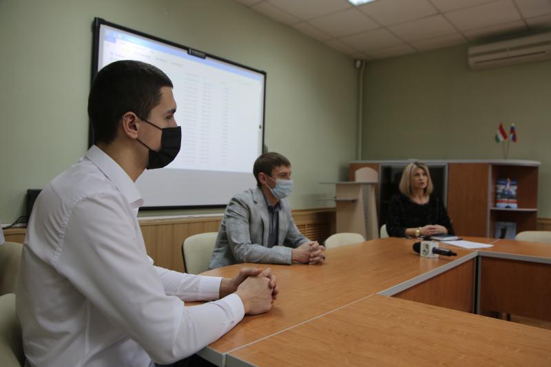 Работники НВ АЭС приняли участие в круглом столе ко Дню российской науки
