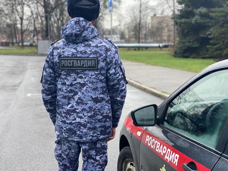 В Калининградской области сотрудники Росгвардии задержали подозреваемого в незаконном проникновении на охраняемый объект