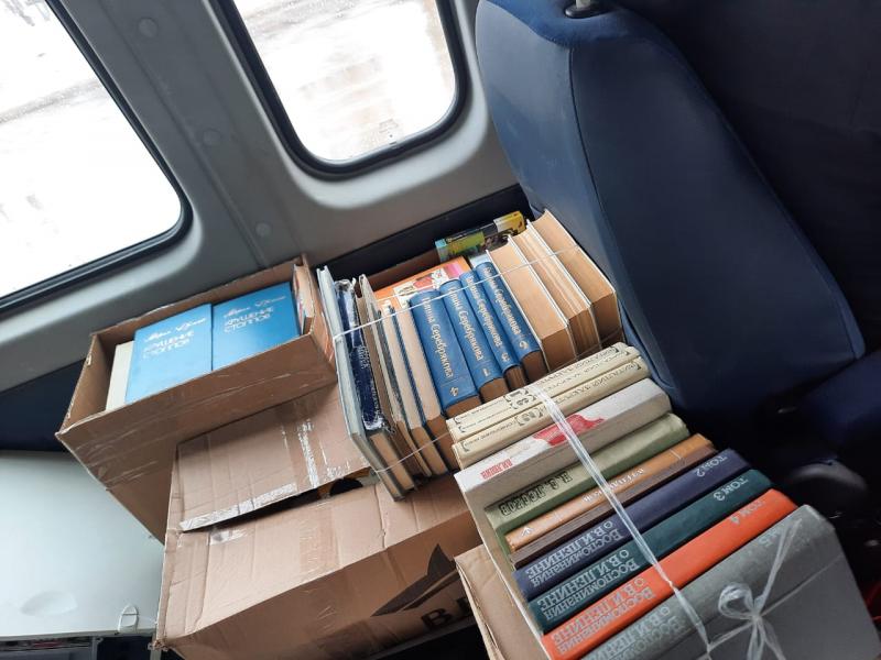 Более двух тысяч книг передал ОНФ в Коми сельским библиотекам Корткеросского района