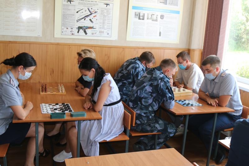 На базе административно-хозяйственного комплекса УФСИН России по Чувашской Республике - Чувашии проведены соревнования по дартсу, шашкам и шахматам