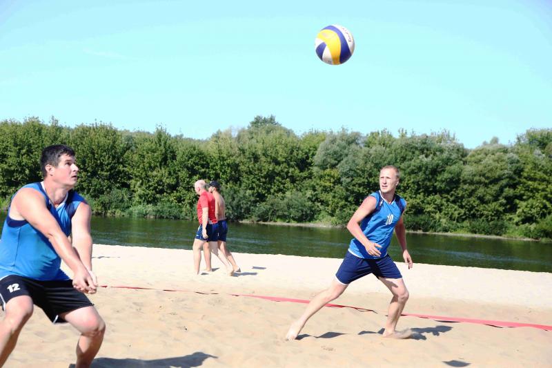 Работники Нововоронежской АЭС провели чемпионат по пляжному волейболу