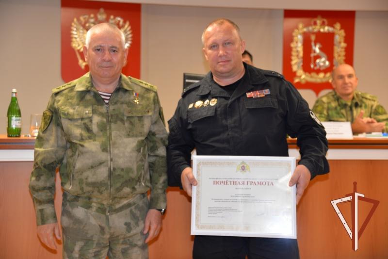Командующий Уральским округом Росгвардии проверил подразделения, дислоцированные в Свердловской области
