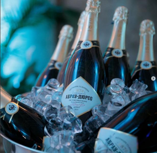 Винный дом «Абрау-Дюрсо» стал победителем конкурса Сhampagne & Sparkling Wine World Championships 2021 в номинации Rising Star