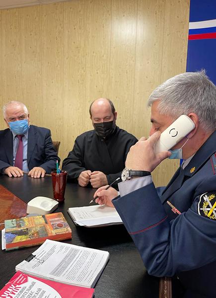 В УФСИН России по Республике Дагестан прошла прямая телефонная линия с населением