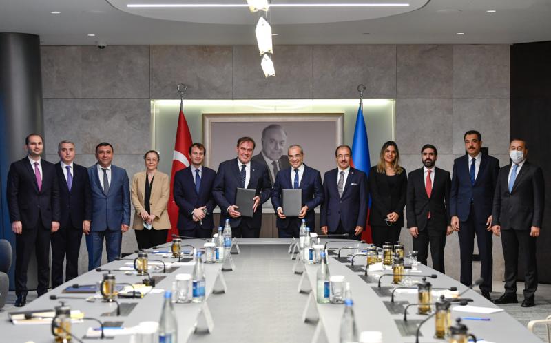 Турецкий холдинг Demiroren инвестирует $40 млн в фармпроизводство в Азербайджане