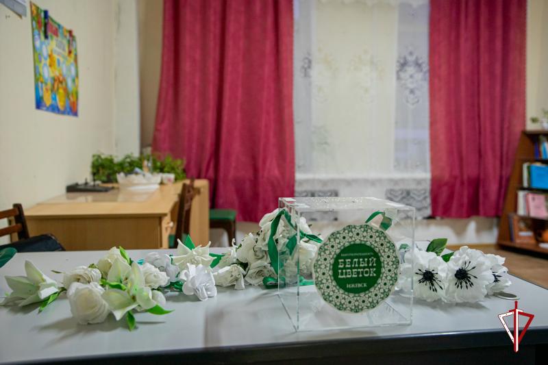 В Удмуртии сотрудники Росгвардии приняли участие в благотворительной акции «Белый цветок»