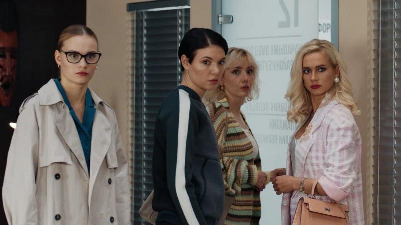 Новые герои, киберпреступность и ещё больше девушек в РОВД: второй сезон комедийного сериала «Девушки с Макаровым» выйдет на ТНТ