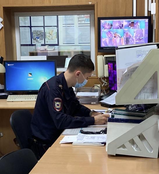 Полицейские Березовского провели акцию «Студенческий десант-2022»