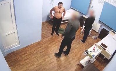 Прокуратура Грузии отказалась признать Саакашвили потерпевшим из-за якобы жестокого обращения