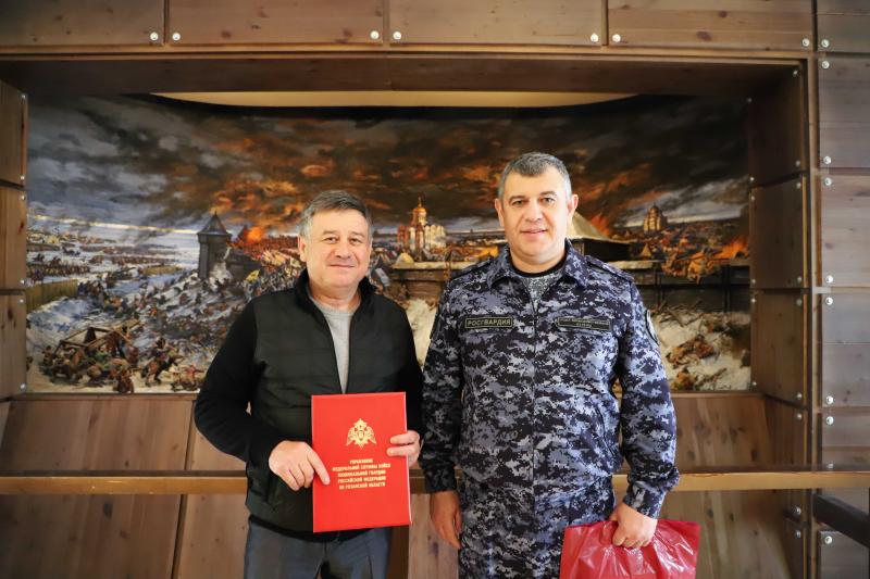 Росгвардия поздравила сотрудников музея-заповедника «Рязанский Кремль» с Международным днем музеев