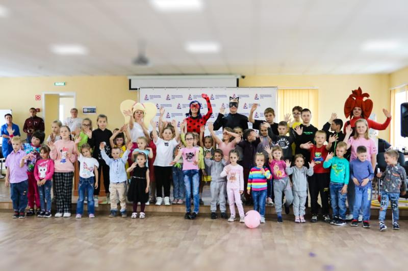 Для детей новосибирских энергетиков провели праздничные мероприятия