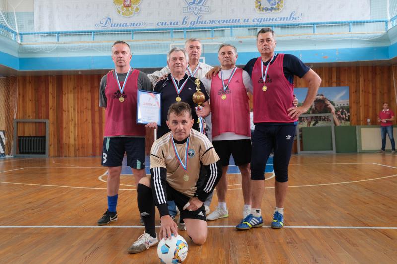 Команда ветеранов Росгвардии заняла первое место в Чемпионате по мини-футболу в Курске