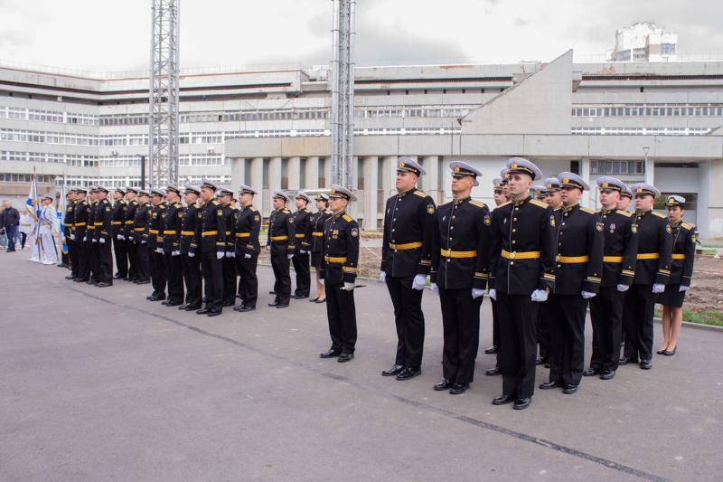 Курсанты-выпускники Корабелки стали офицерами