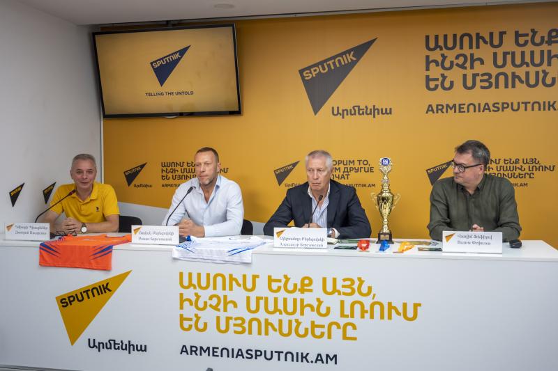 В приграничных районах Армении стартуют футбольные матчи на приз Романа Березовского: организаторы рассказали о предстоящих матчах