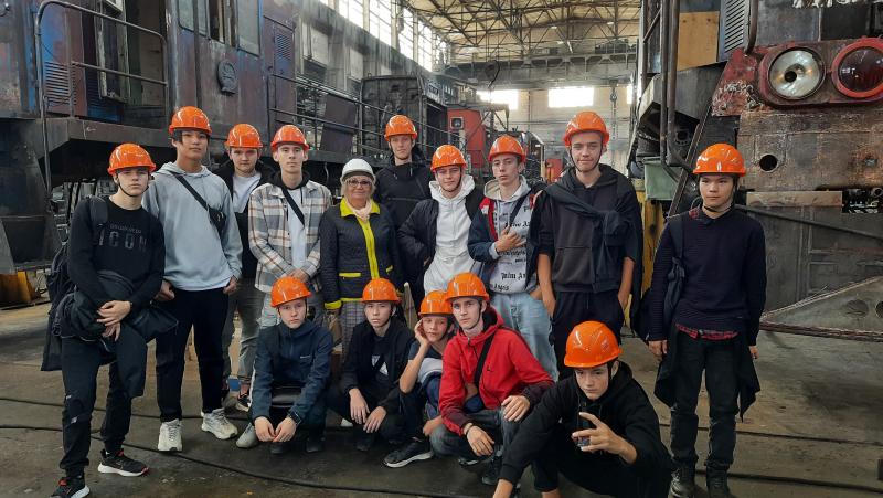 Астраханский ТРЗ на весь октябрь открыл свои турникеты для молодежи Астрахани