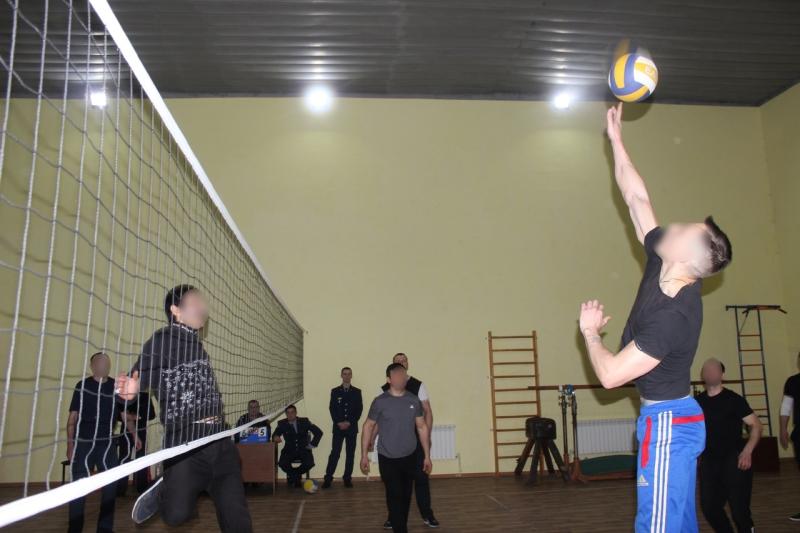 Среди осужденных проведен турнир по волейболу, посвященный 100-летию Общества "Динамо"