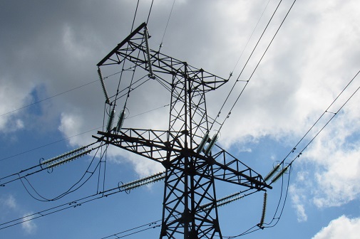 Филиал ПАО «Россети» обновил изоляторы на линии электропередачи, участвующей в энерготранзите с Республикой Беларусь