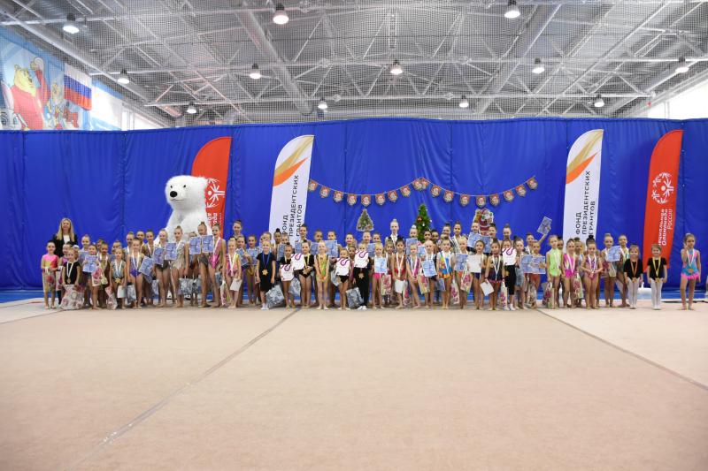 11 декабря 2022 года в спортивном комплексе «Маяк» прошел инклюзивный Турнир по гимнастике с участием детей и подростков с особенностями ментального развития