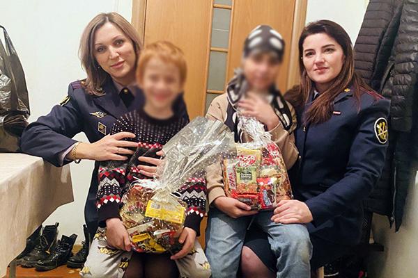 Сотрудники УФСИН России по Республике Дагестан присоединились к Всероссийской акции «Новый год в каждый дом»