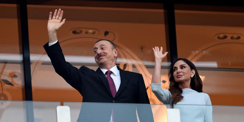 Семья Ильхама Алиева владеет элитной гостиницей в Дубае стоимостью более $1 млрд.