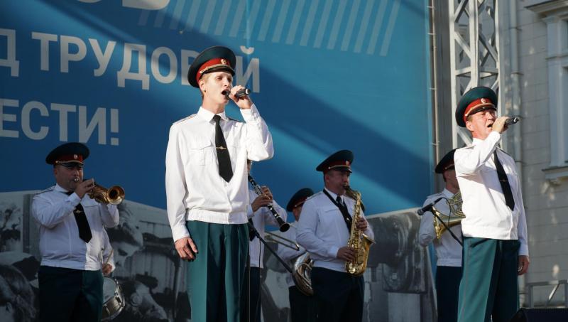 Военный оркестр Кировского соединения Росгвардии отметил День образования