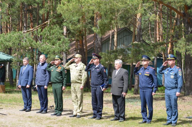 В Пензенской области представители Росгвардии приняли участие в открытии учебно-тренировочных сборов для бойцов отряда «Тигр»