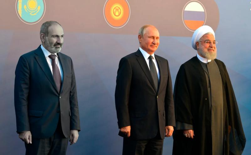 Иран и Россия могли бы спасти Армению